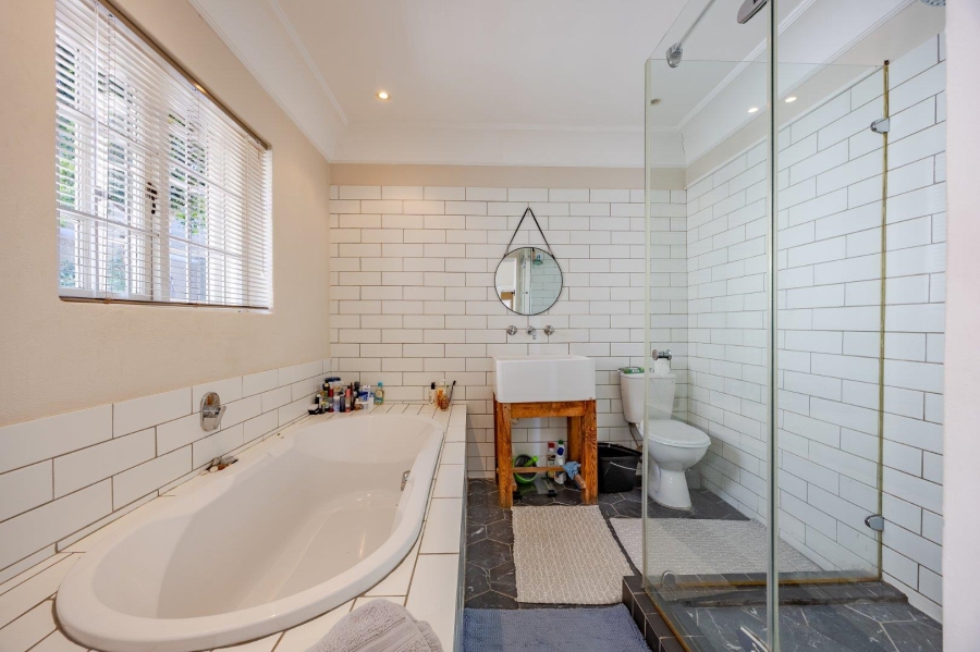 3 Bedroom Property for Sale in Woodstock Western Cape